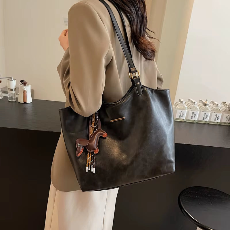 Women Vintage Shoulder Bag PU Leather Slouchy Tote Purse Large Capacity Fashion Underarm Bag Ladies Commute Bag